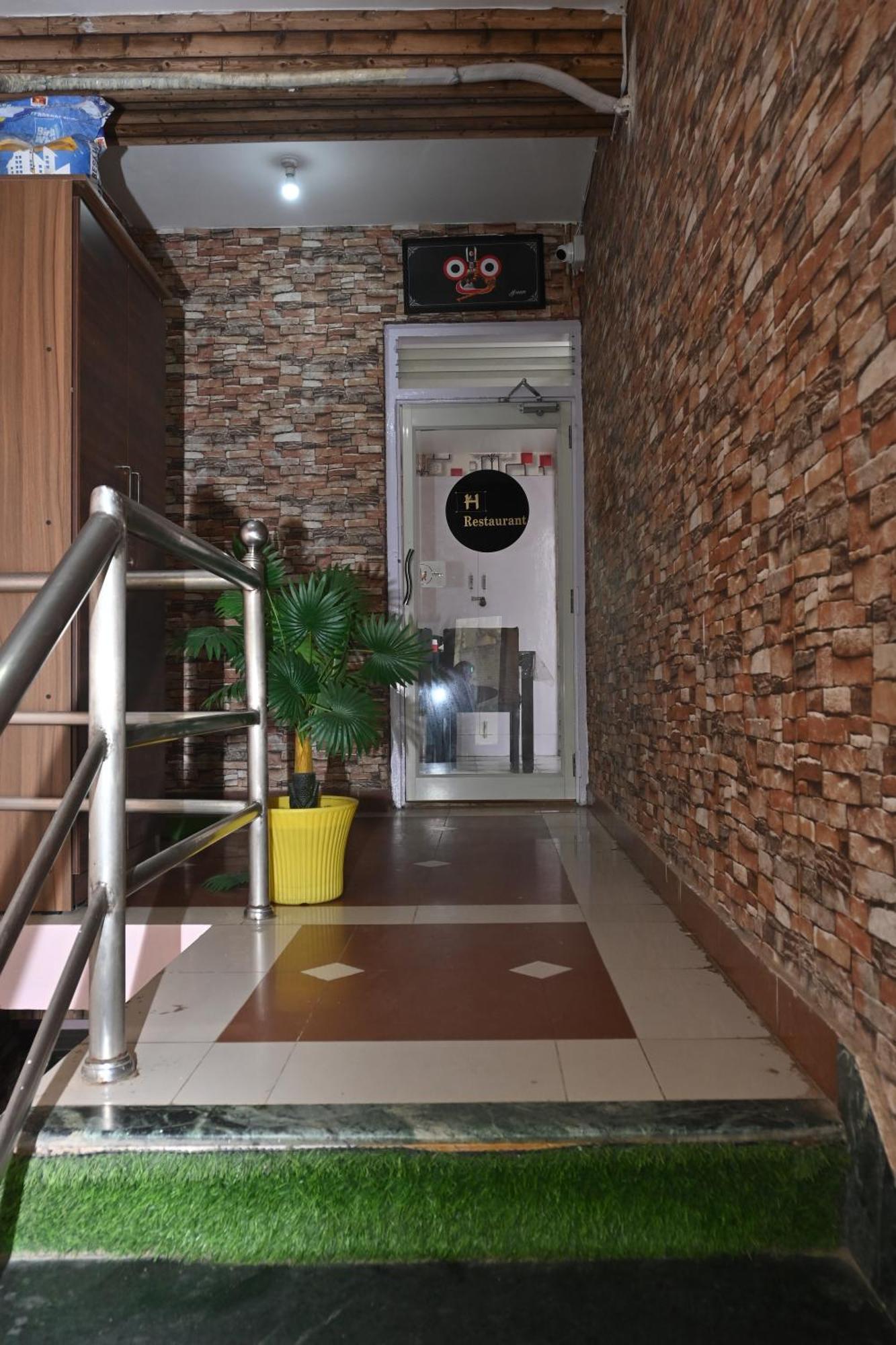Hotel The Finch Puri Zewnętrze zdjęcie